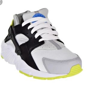 📚 BTS Big Kids SZ4.5 Brand New Hurache White/Blk